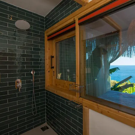 Kamp alanı Seaview Faralya